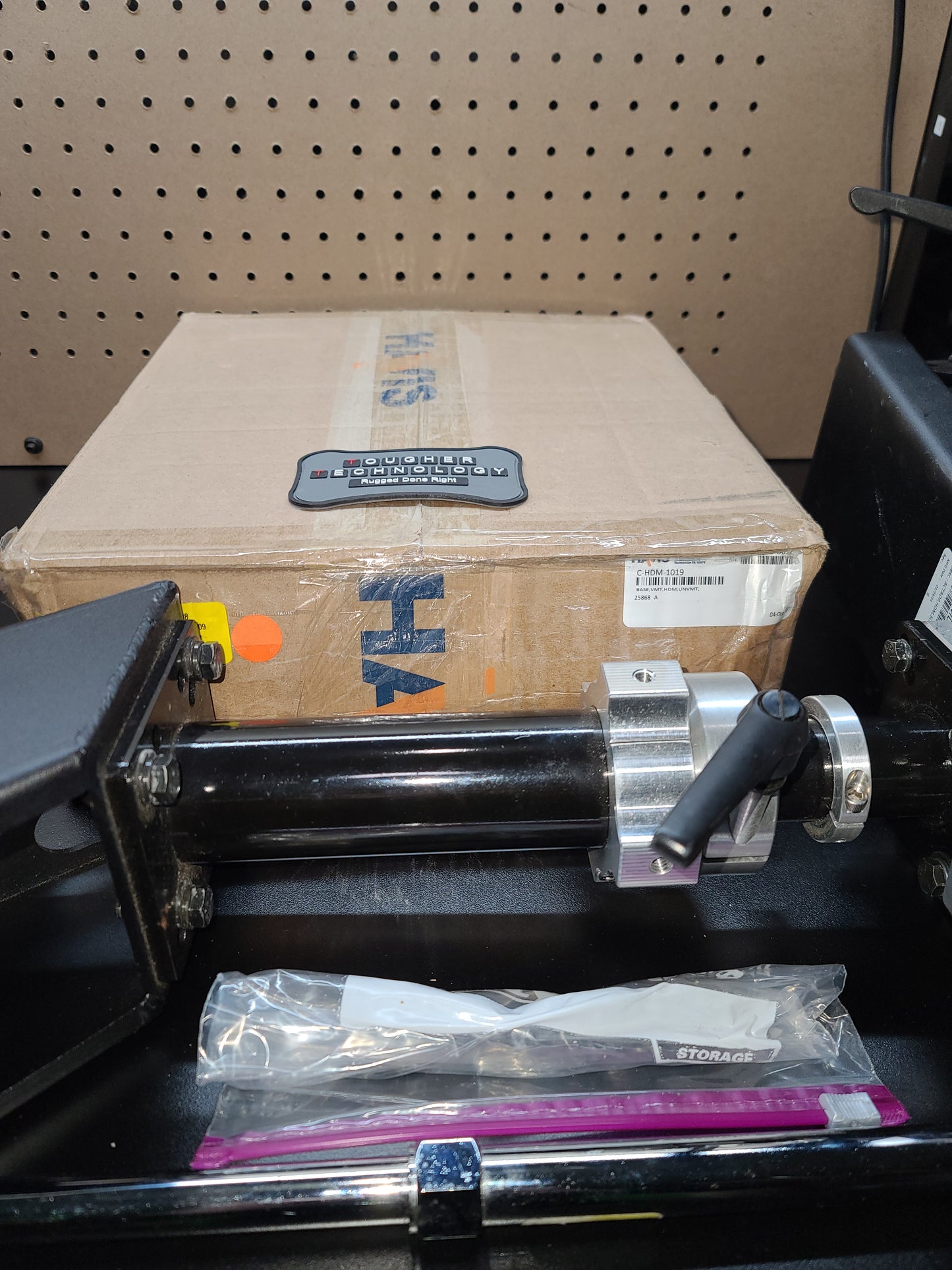 Havis Universal Premium Passenger Side Pedestal Mount Package without Vehicle Specific Base