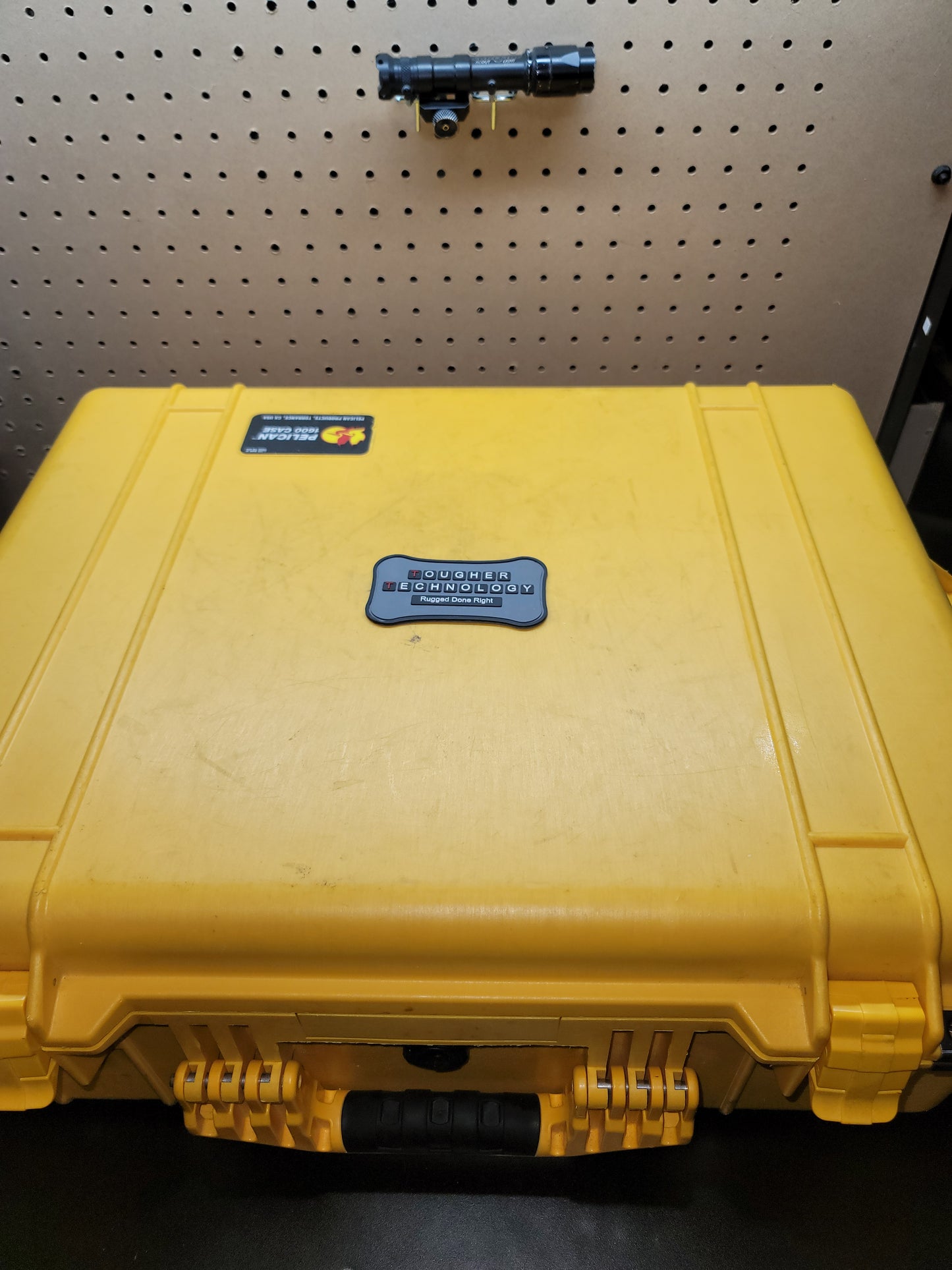 Pelican 1600 Protector Case Large Yellow with Some Foam Good Seals & Latches