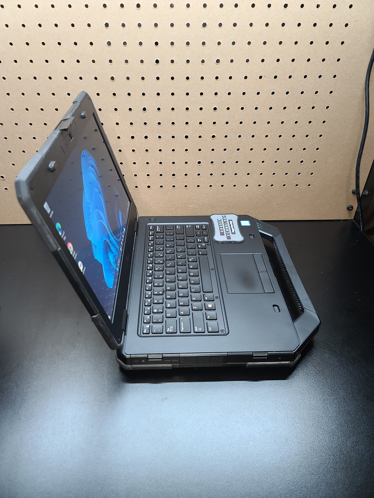 Dell Rugged 14 Latitude 5414 Laptop