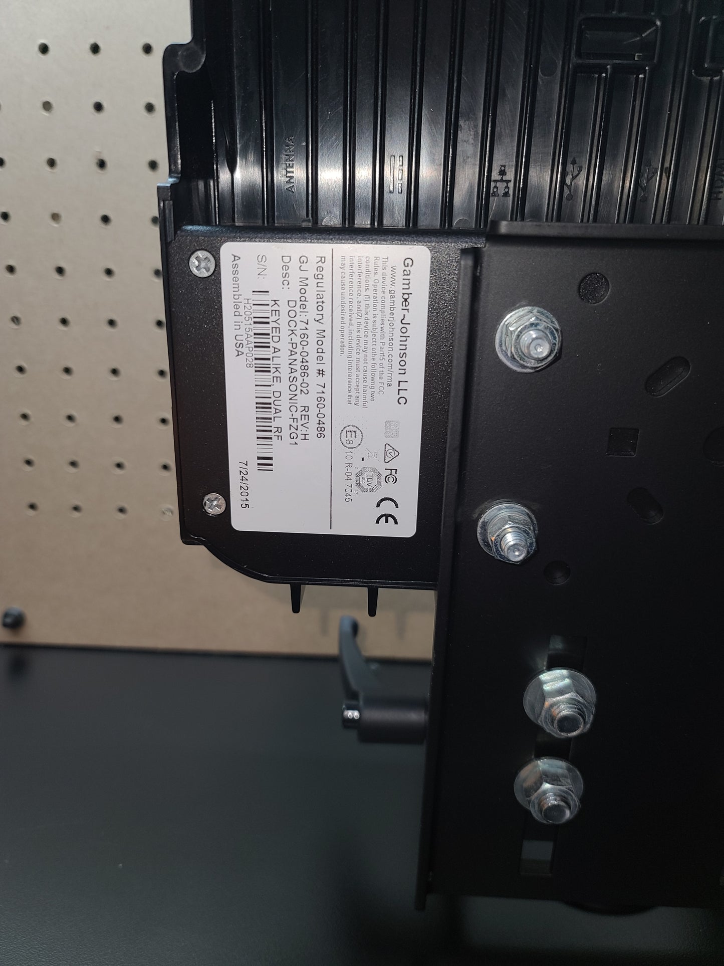 Gamber-Johnson TabCruzer Dual RF Docking Station for Panasonic ToughPad FZ-G1 & G2 with Clevis Mount 7160-0486-02 Rev H
